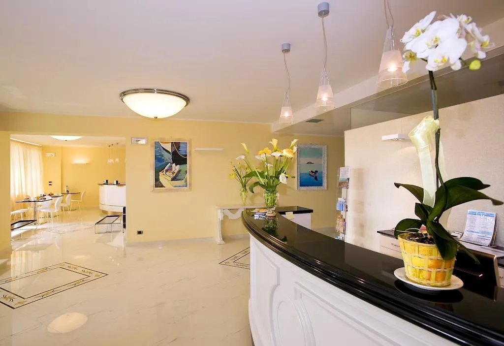 Residence Atlantic Alassio Aparthotel